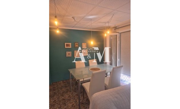 Alquiler a largo plazo - Apartamento / piso - Elche