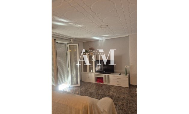 Alquiler a largo plazo - Apartamento / piso - Elche