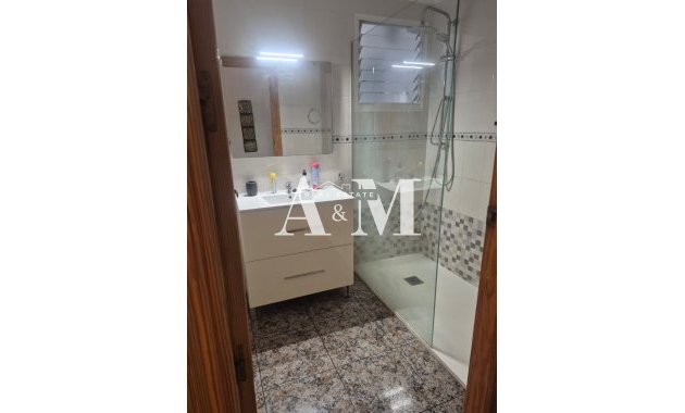 Alquiler a largo plazo - Apartamento / piso - Elche