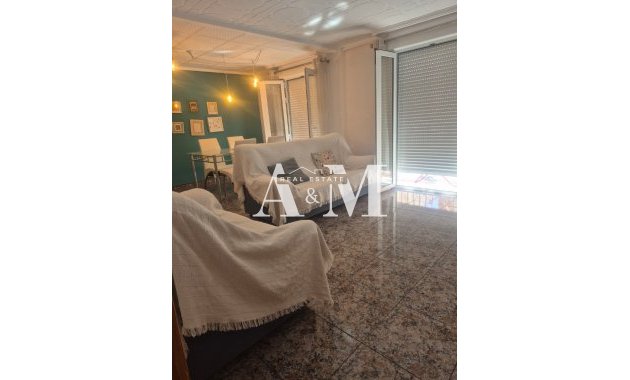 Alquiler a largo plazo - Apartamento / piso - Elche