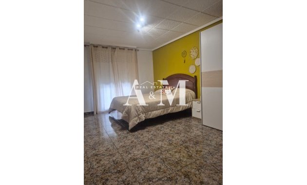 Alquiler a largo plazo - Apartamento / piso - Elche