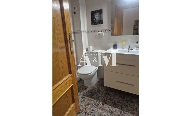 Alquiler a largo plazo - Apartamento / piso - Elche