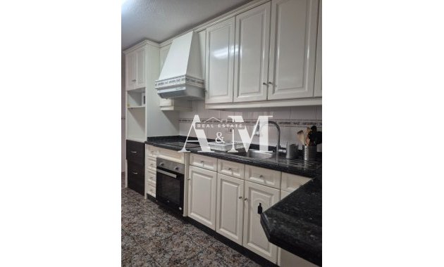 Alquiler a largo plazo - Apartamento / piso - Elche