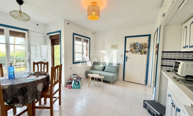 Alquiler a largo plazo - Apartamento / piso - San Miguel de Salinas