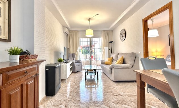 Long Term Rental - Apartment / flat - Torrevieja - Playa de los Locos