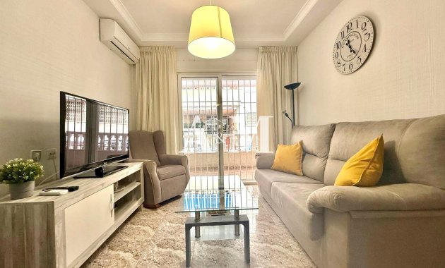 Long Term Rental - Apartment / flat - Torrevieja - Playa de los Locos