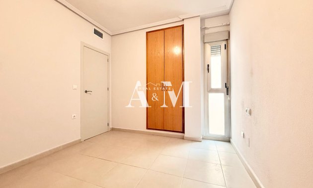 Revente - Appartement - Torrevieja - Centro