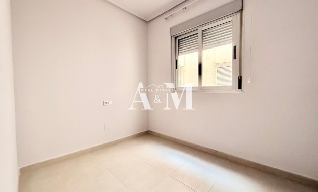 Revente - Appartement - Torrevieja - Centro