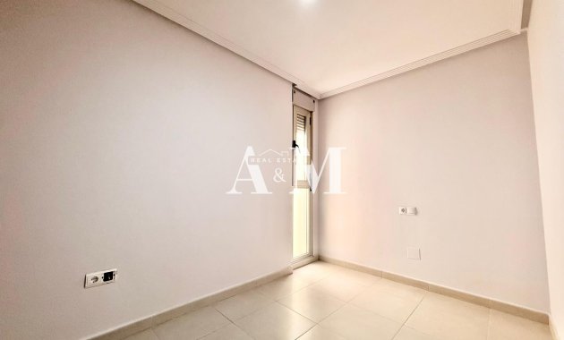 Revente - Appartement - Torrevieja - Centro
