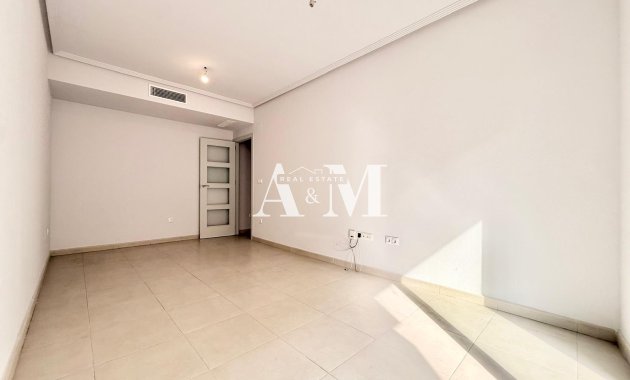 Revente - Appartement - Torrevieja - Centro