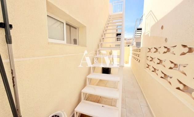 Resale - Chalet - Torrevieja - Aguas Nuevas - Torrelamata