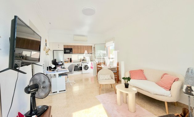 Resale - Chalet - Torrevieja - Aguas Nuevas - Torrelamata