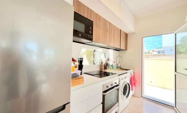 Resale - Chalet - Torrevieja - Aguas Nuevas - Torrelamata