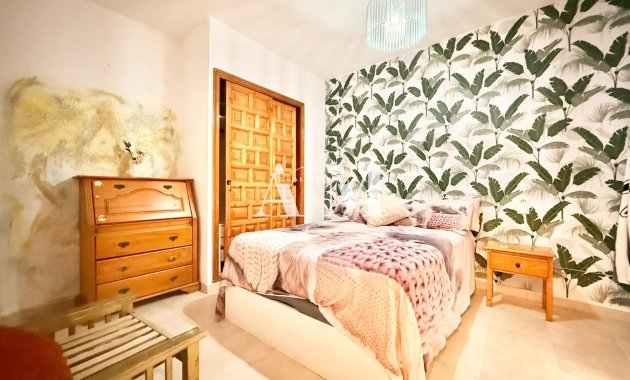 Resale - Apartment / flat - Torrevieja - Playa de los Locos
