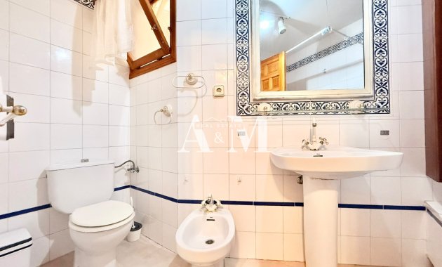Resale - Apartment / flat - Torrevieja - Playa de los Locos