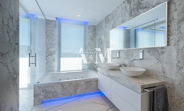 Obra nueva - Villa - Calpe