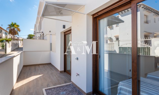 Nouvelle construction - low-bungalow - Torrevieja