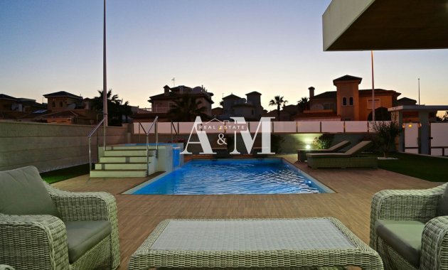 Obra nueva - Villa - Dehesa de Campoamor