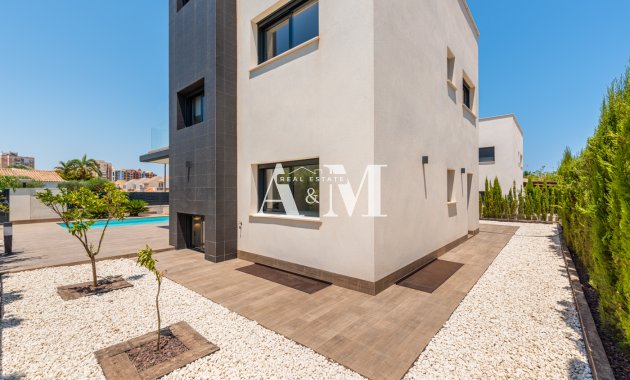 Obra nueva - detached - Playa Paraiso