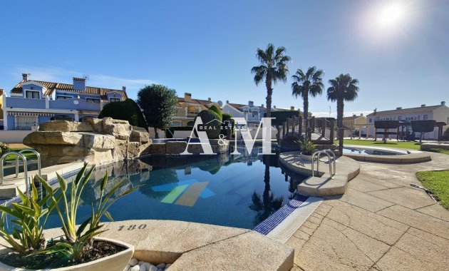 Alquiler a largo plazo - Adosado - Orihuela Costa - Lomas de Campoamor