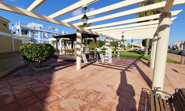 Alquiler a largo plazo - Adosado - Orihuela Costa - Lomas de Campoamor