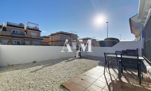 Alquiler a largo plazo - Adosado - Orihuela Costa - Lomas de Campoamor