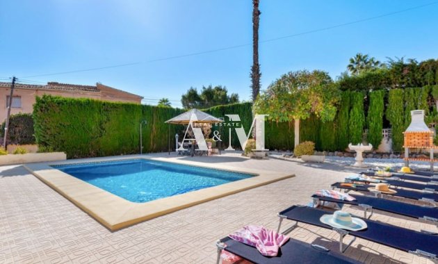 Alquiler a largo plazo - Villa - Calpe - Pueblo