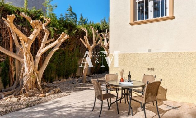 Alquiler a largo plazo - Villa - Calpe - Pueblo