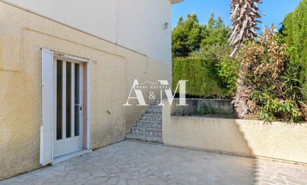 Alquiler a largo plazo - Villa - Calpe - Pueblo