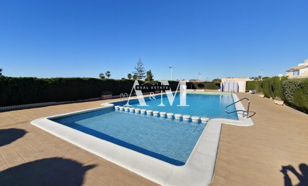 Location à long terme - Bungalow - Torrevieja - La Siesta - El Salado -  Torreta