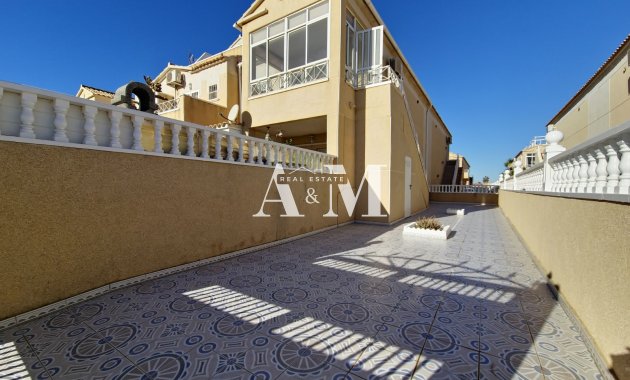 Location à long terme - Bungalow - Torrevieja - La Siesta - El Salado -  Torreta