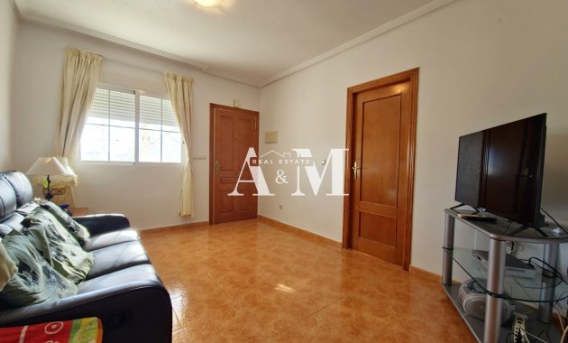 Location à long terme - Bungalow - Torrevieja - La Siesta - El Salado -  Torreta