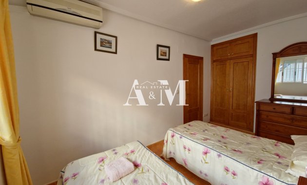 Location à long terme - Bungalow - Torrevieja - La Siesta - El Salado -  Torreta