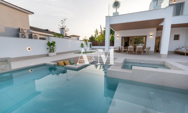 Obra nueva - Villa - Orihuela Costa