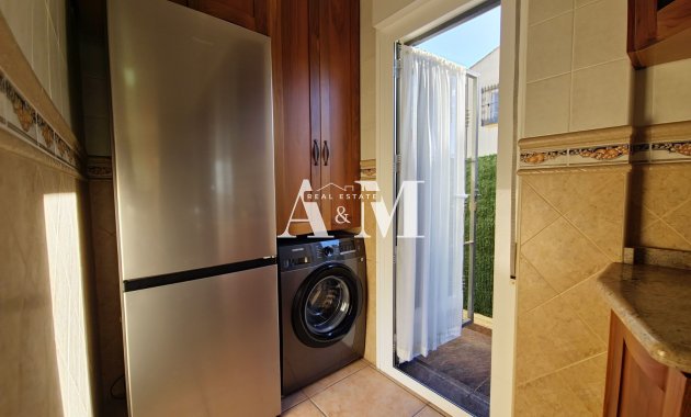 Alquiler a largo plazo - Chalet - Orihuela Costa - Playa Flamenca