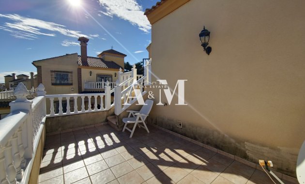 Alquiler a largo plazo - Chalet - Orihuela Costa - Playa Flamenca