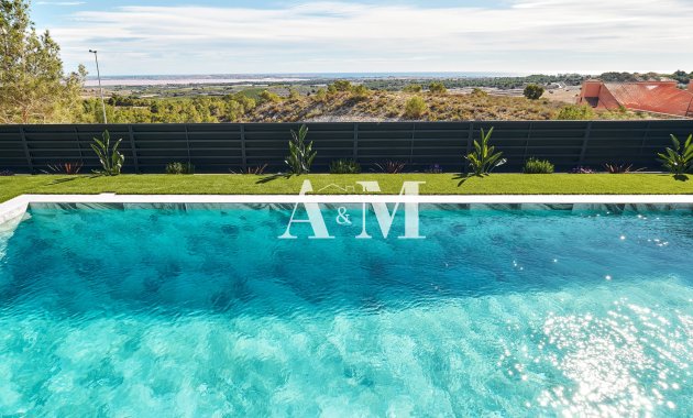 Новое здание - Rород - San Miguel de Salinas