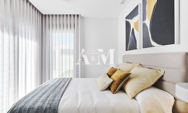 Новое здание - Rород - San Miguel de Salinas