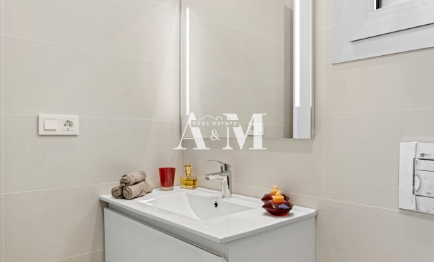 Obra nueva - Ático - Orihuela