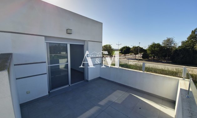 Long Term Rental - Chalet - Dolores