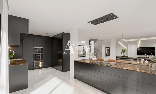 Новое здание - Rород - Calpe