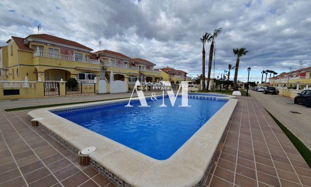 Alquiler a largo plazo - Adosado - Orihuela Costa - Lomas de Cabo Roig