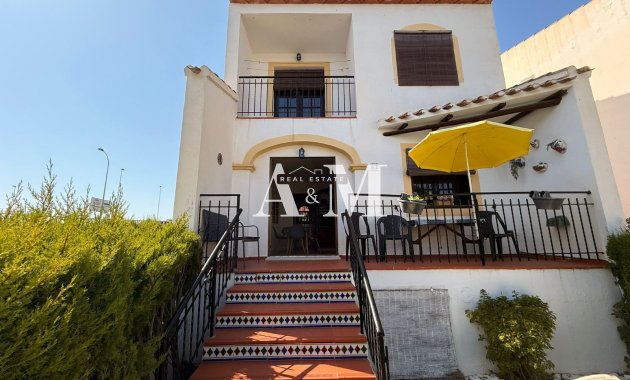 Долгосрочная аренда - Таунхаус - Torrevieja - Nueva Torrevieja - Aguas Nuevas