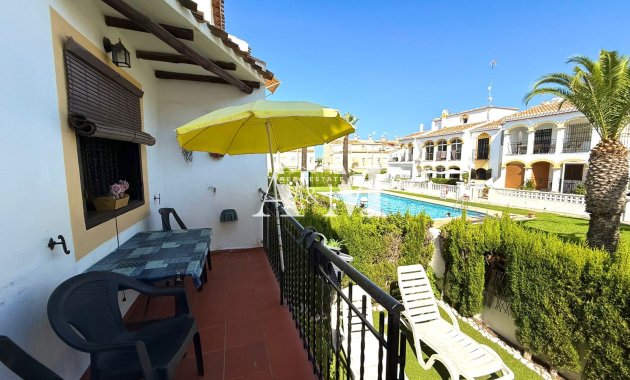 Долгосрочная аренда - Таунхаус - Torrevieja - Nueva Torrevieja - Aguas Nuevas