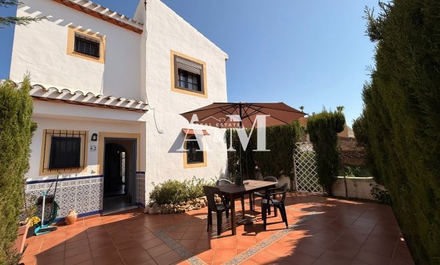 Долгосрочная аренда - Таунхаус - Torrevieja - Nueva Torrevieja - Aguas Nuevas