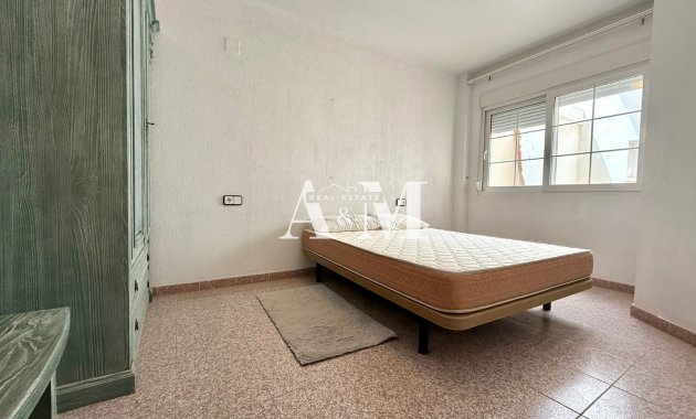 Alquiler a largo plazo - Apartamento / piso - Torrevieja - Torrelamata - La Mata