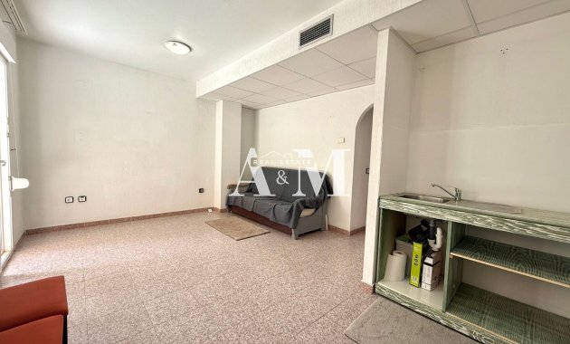 Alquiler a largo plazo - Apartamento / piso - Torrevieja - Torrelamata - La Mata