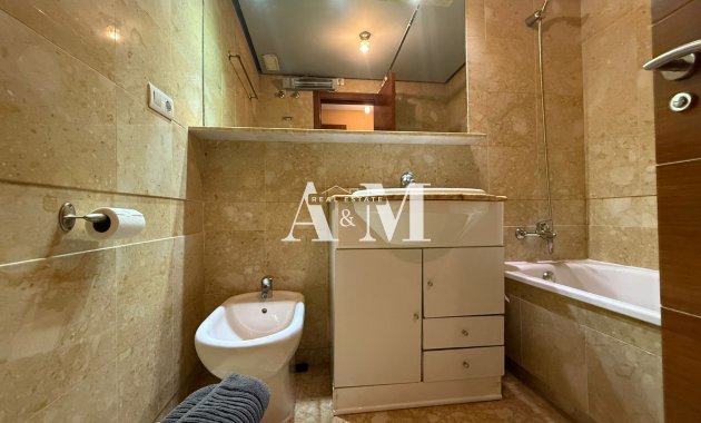 Long Term Rental - Apartment / flat - Torrevieja - Centro