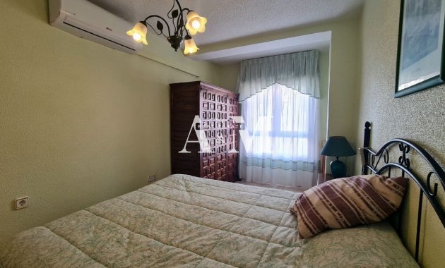 Alquiler a largo plazo - Apartamento / piso - Torrevieja - Playa de los Locos