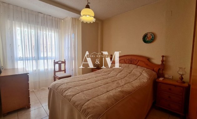 Alquiler a largo plazo - Apartamento / piso - Torrevieja - Playa de los Locos